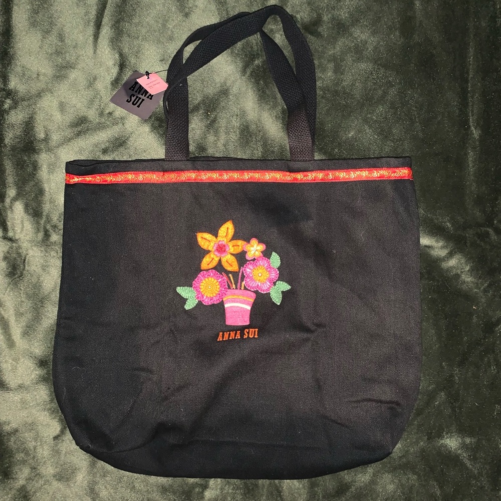 Black Anna Sui tote bag!